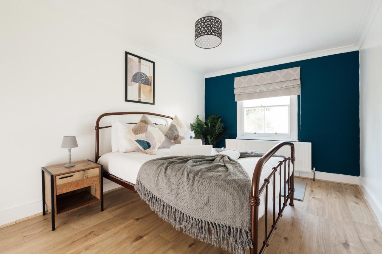 Stunning & Stylish 2 Bed Flat In West London Apartment Exterior photo