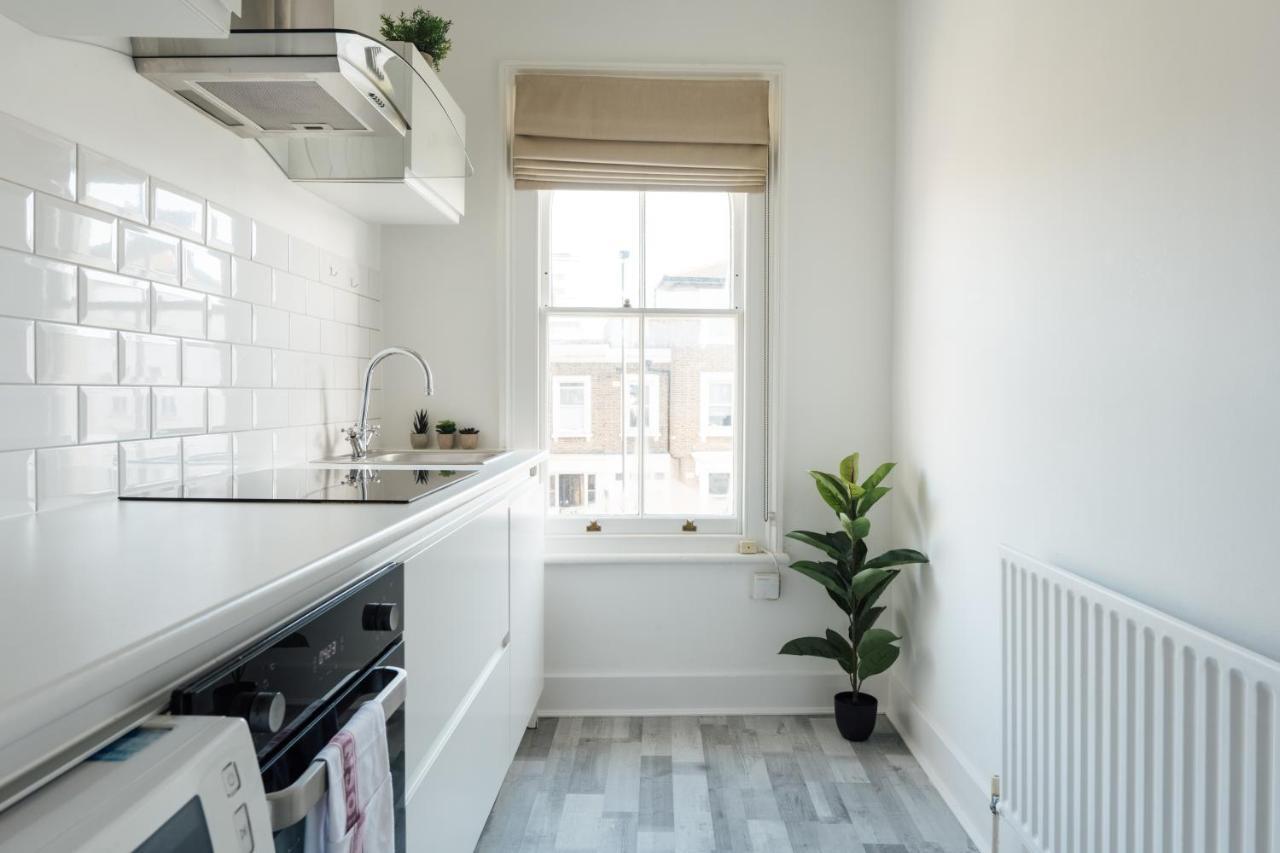 Stunning & Stylish 2 Bed Flat In West London Apartment Exterior photo