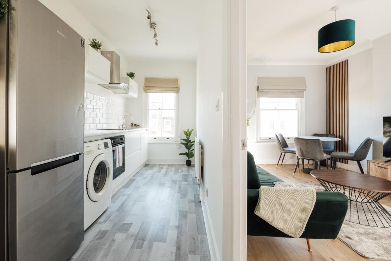Stunning & Stylish 2 Bed Flat In West London Apartment Exterior photo